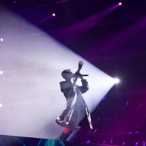 我的世界美女被❌羞羞
